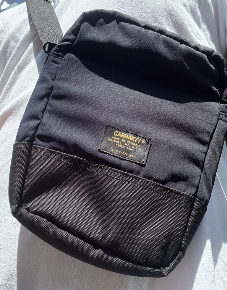carhartt miltary bag up close